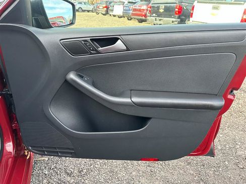 Used 2016 Volkswagen Jetta S FWD image 24