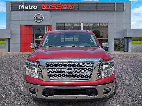Used 2019 Nissan Titan Platinum Reserve RWD image 2