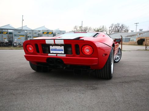 Used 2005 Ford GT image 36