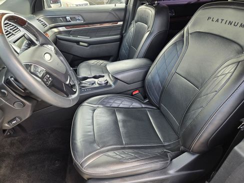 Used 2018 Ford Explorer Platinum AWD/4WD image 22
