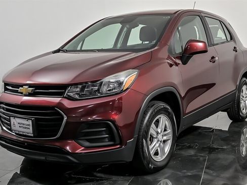 Used 2017 Chevrolet Trax LS AWD/4WD image 5