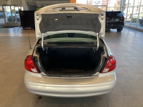 Used 2000 Ford Taurus SES image 27