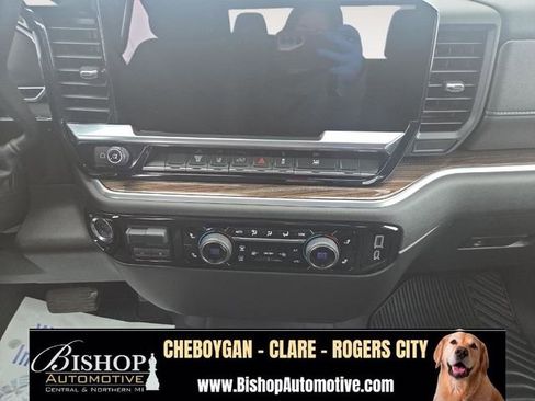Used 2025 Chevrolet Silverado 2500 LT w/ Convenience Package AWD/4WD image 25