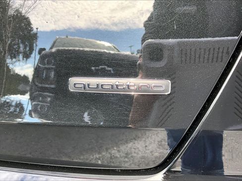 Used 2022 Audi A6 Premium Plus image 9