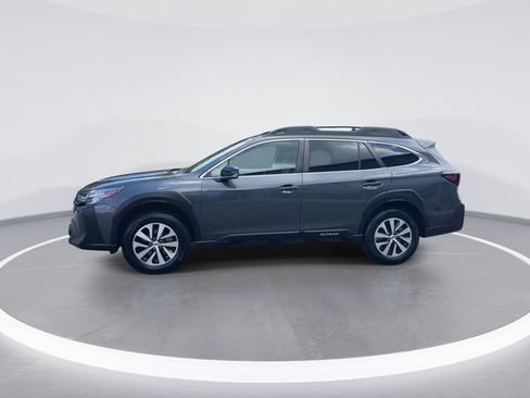 Used 2024 Subaru Outback Premium AWD/4WD image 5