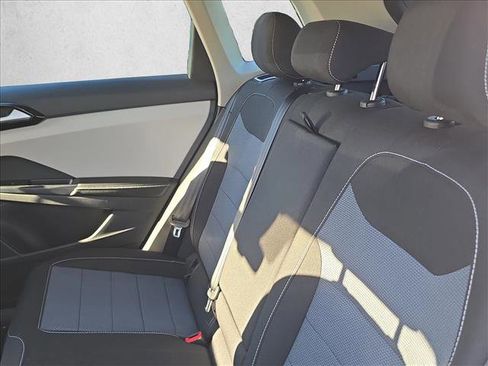 New 2025 Volkswagen Taos S image 15