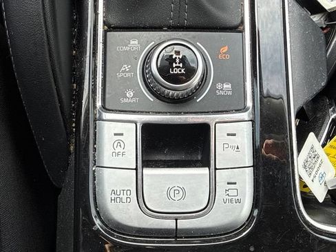 Used 2022 Kia Telluride SX w/ SX Prestige Package AWD/4WD image 15