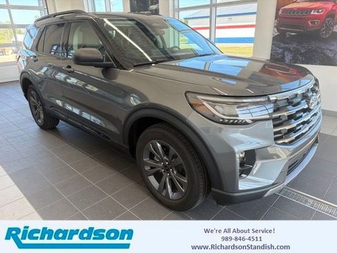 New 2026 Ford Explorer Active w/ Active Comfort Package AWD/4WD image 1