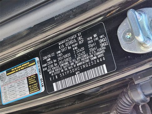 Used 2022 Kia Telluride SX w/ SX Prestige Package image 37