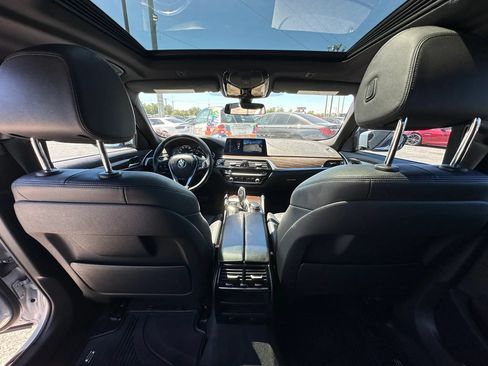 Used 2018 BMW 530i xDrive AWD/4WD image 15