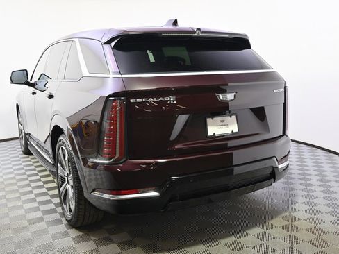 New 2025 Cadillac Escalade IQ Luxury 2 image 4