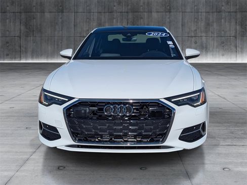 Used 2024 Audi A6 Premium Plus image 10