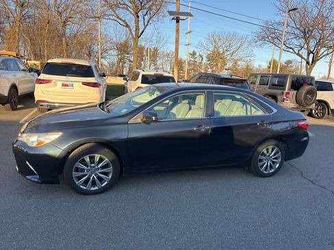 Used 2015 Toyota Camry XLE image 4
