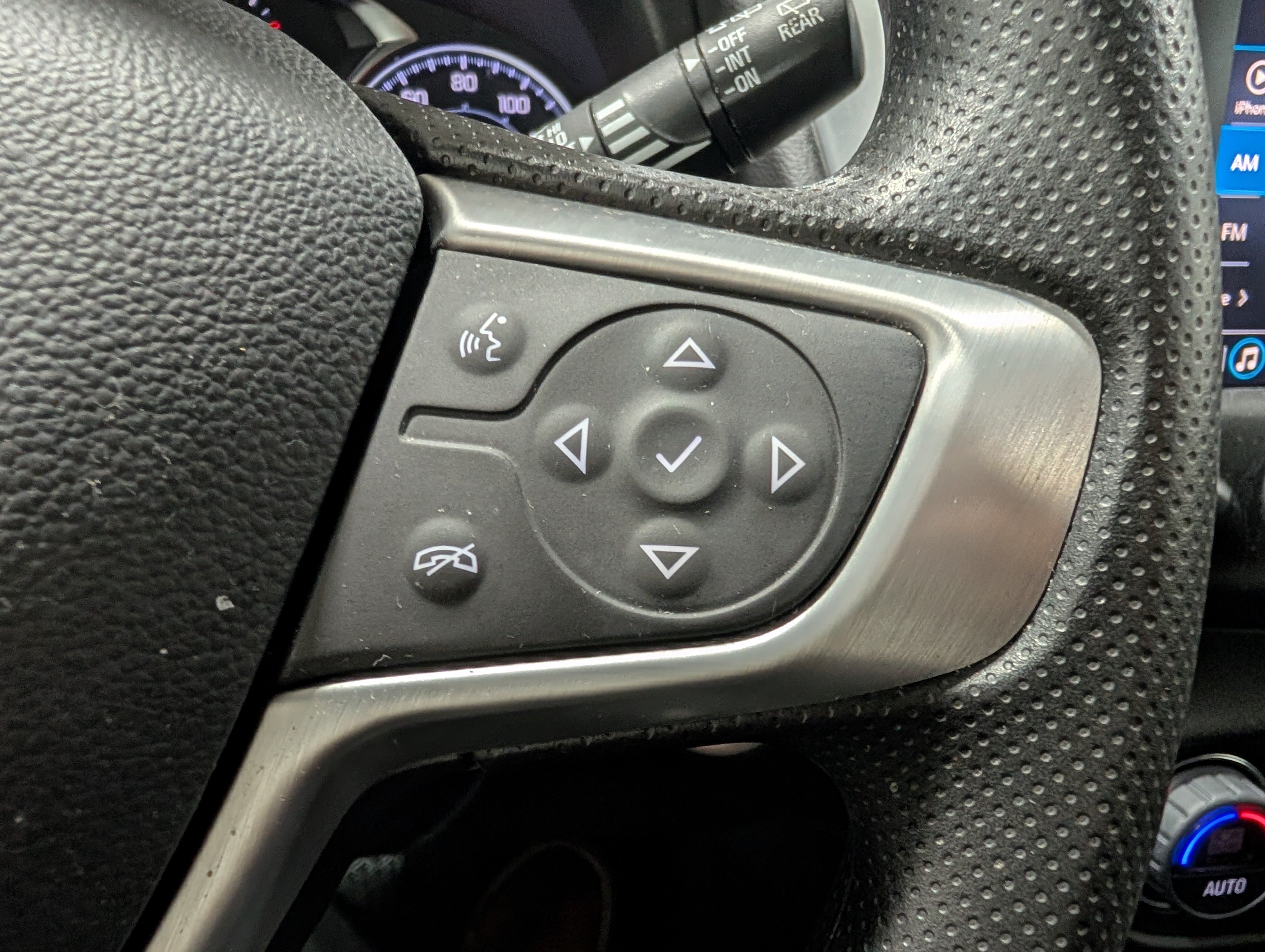 Used 2024 GMC Terrain SLE w/ Driver Convenience Package AWD/4WD image 21