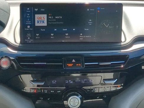 Used 2026 Acura MDX w/ Technology Package image 14