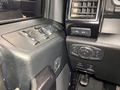 Used 2021 Ford F350 Platinum w/ Tremor Off-Road Package image 22