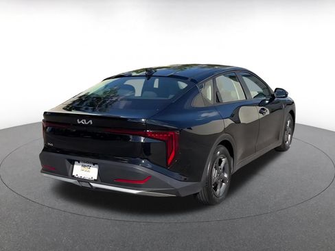 Used 2025 Kia K4 FWD image 14