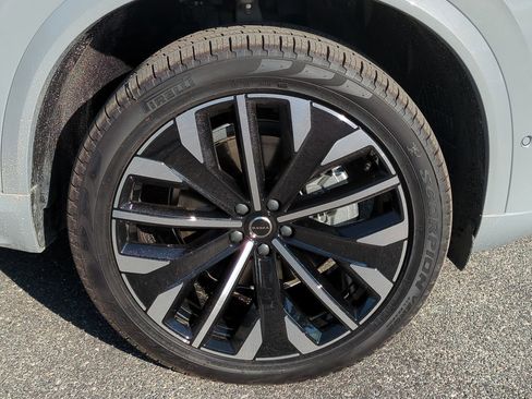 New 2026 Volvo XC90 B6 Ultra image 11