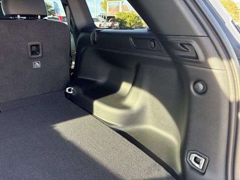 New 2025 Jeep Grand Cherokee Altitude image 44