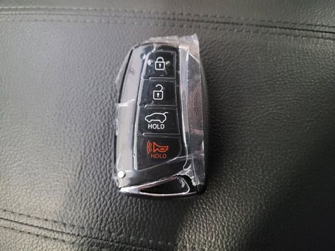 Used 2017 Hyundai Santa Fe Sport image 32