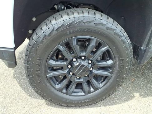 Used 2022 GMC Sierra 2500 Denali AWD/4WD image 13