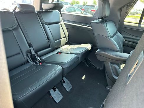 Used 2025 Ford Expedition Max Platinum w/ Stealth Appearance Package image 12