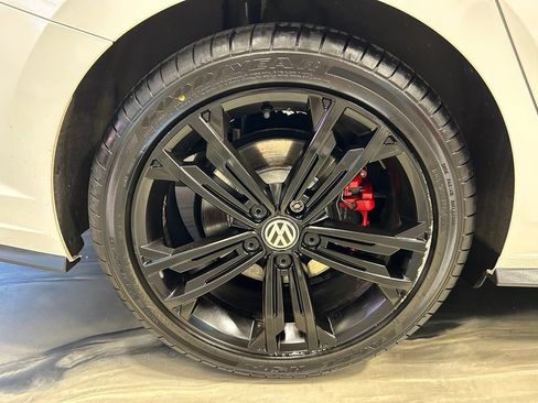 Used 2021 Volkswagen Jetta GLI Autobahn FWD image 17