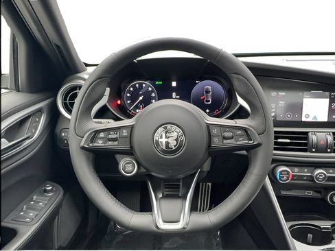New 2026 Alfa Romeo Giulia w/ Driving Assist Package RWD image 34