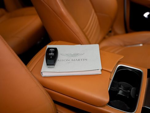 Used 2023 Aston Martin DBX AWD/4WD image 81
