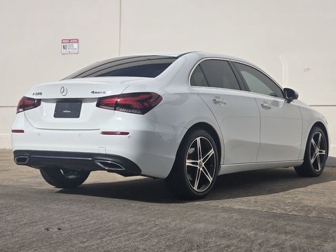 Used 2020 Mercedes-Benz A 220 4MATIC image 4