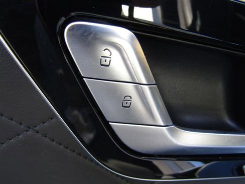 Used 2022 Mercedes-Benz S 580 4MATIC Sedan image 33