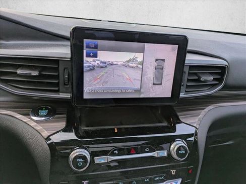 Used 2021 Ford Explorer Limited w/ Hybrid Equipment Group 310A image 13