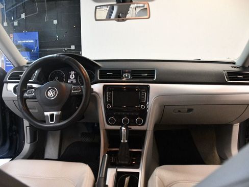 Used 2012 Volkswagen Passat 2.5 SE FWD image 5