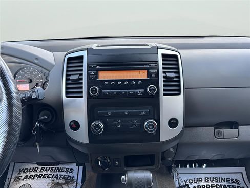 Used 2014 Nissan Xterra X image 18