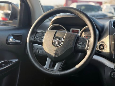 Used 2020 Dodge Journey SE image 36