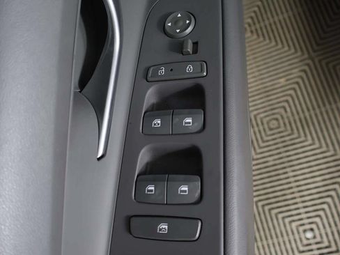 Used 2024 Hyundai Elantra SEL FWD image 32