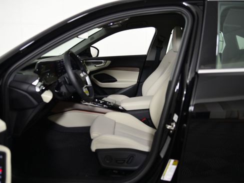 New 2025 Audi A5 2.0T Prestige image 23