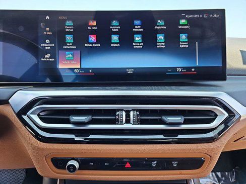 Used 2024 BMW 330i Sedan w/ Convenience Package image 20