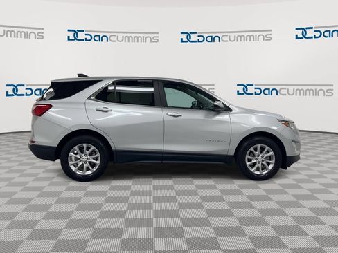 Used 2021 Chevrolet Equinox LT FWD image 9