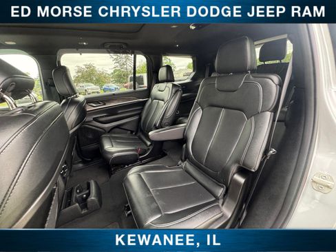 Used 2024 Jeep Grand Cherokee L Limited w/ Luxury Tech Group II AWD/4WD image 38