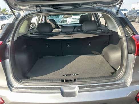 Certified 2022 Kia Niro LXS FWD image 23