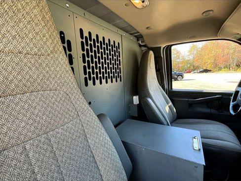 Certified 2022 Chevrolet Express 2500 w/ Driver Convenience Package image 22