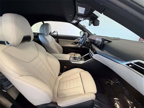 Used 2025 BMW 440i xDrive Convertible image 14