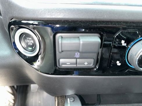 Used 2024 Chevrolet Silverado 1500 LT Trail Boss w/ Convenience Package II AWD/4WD image 21