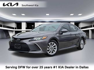 Used 2021 Toyota Camry LE video 1