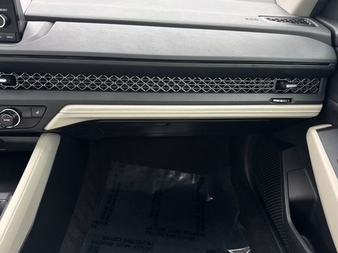 Used 2024 Honda Accord EX image 24