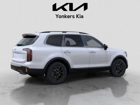 Used 2025 Kia Telluride AWD image 6