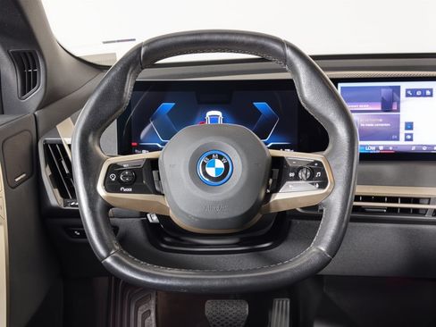 Certified 2024 BMW iX xDrive50 w/ Premium Package AWD/4WD image 10