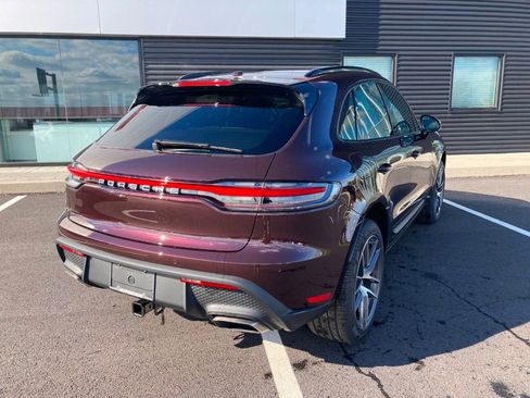 Used 2024 Porsche Macan AWD/4WD image 11