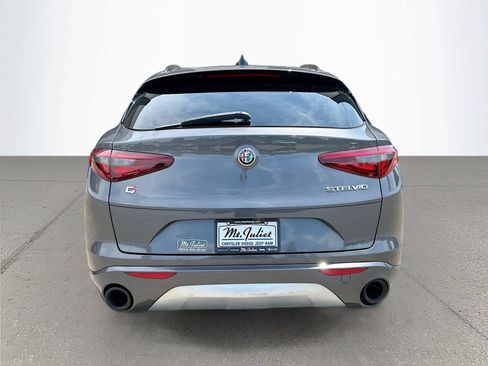 Used 2022 Alfa Romeo Stelvio Ti AWD/4WD image 5